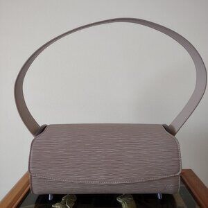 Louis Vuitton Epi Nocturne PM Shoulder Handbag